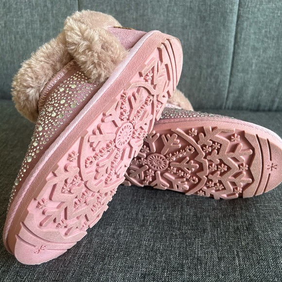 Pink Fur-Lined Sparkly Slip-On Shoes - Picture 2 of 12
